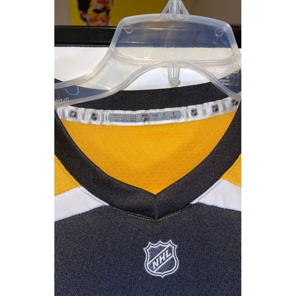 NHL Boston Bruins Hockey Jersey  Child Size 4/7 - Picture 3 of 4